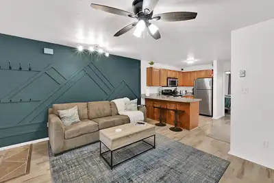 Image de Ogden Valley Ski Condo with Hot Tub