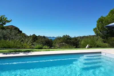 Image de Villa Paloma- 4 chambres, piscine et jacuzzi, plage à pieds