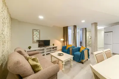 Holidays2Malaga Suite 2 Groundfloor and adaptated