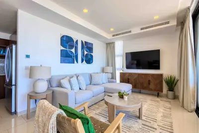 Image de Baja getaway condo with balcony, shared pool & partial ocean views