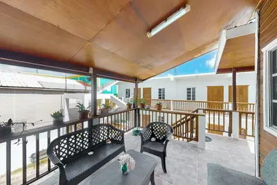 Image de Charming island apartment with patio, full kitchen & fast WiFi near the beach