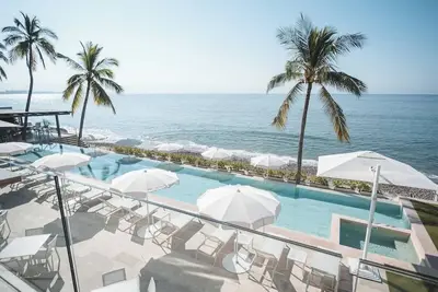 Image de Panarea 6d | Beachfront 4br w Stunning Ocean Views