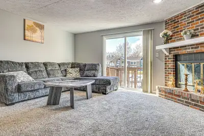 2 Mi to Castleton Square Mall! Quaint Condo