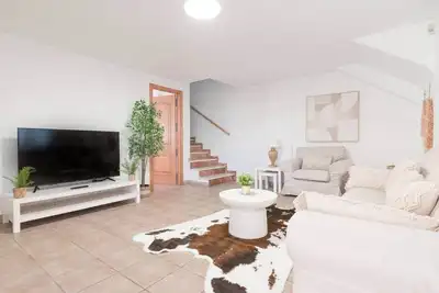 Image de House with Barbecue Pool and Private Parking - Zona norte playa Gandía
