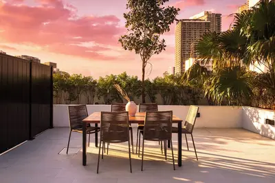 Image de Terrace Penthouse | Brand New Luxe Hotel w/ Rooftop Pool | Sense28 by AvantStay