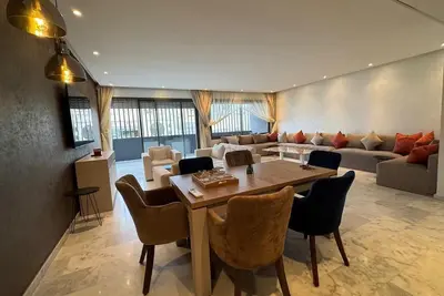 Image de 3-bedroom apartment in lovely Fès with air conditioning