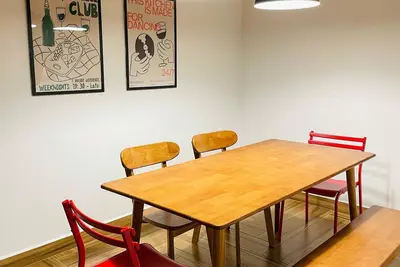 Image de Minimalistic Home | 5 Min Walk to Ksl | 4-8 guests