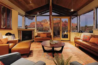 Image de The Red Rock Aerie | Modern Cliffside Sedona