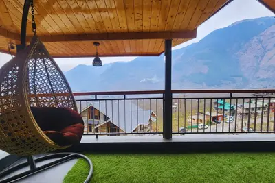 Image de La Cedar Villa by Staycation