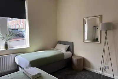 Image de Appartement-Moderne-Salle de bain privée