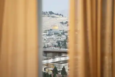 Image de Picturesque 1br with Temple Mnt View at the Saviyon View Tower in Jerusalem