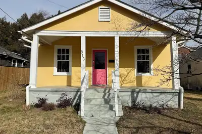 Cute as a Button 2-bedroom Home Charlottesville