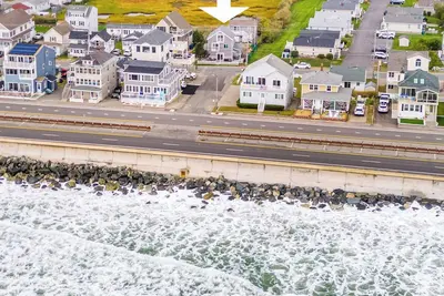 Image de North beach condo just steps from famous north beach.