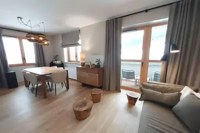 Image de À 50m des pistes de ski, balcon, télévision, casier à ski, 54m², Valmorel