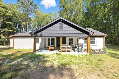 Image de Stylish 5br Modern Retreat w/ Private Backyard • 13 min to Uptown