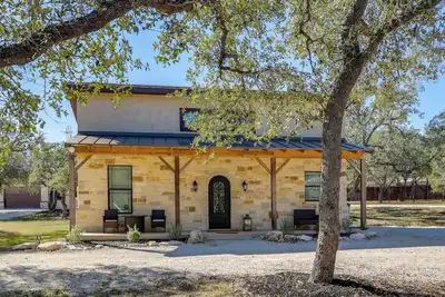 Image de Hill Country Casita Near Guadalupe River!