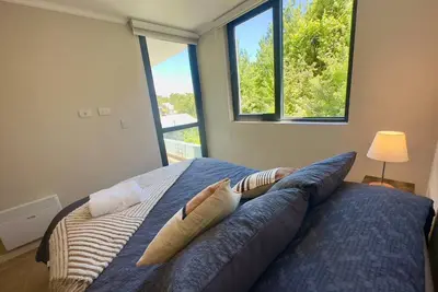 Image de Pucón Centro - Steps away from Beach and Lake - New Apartment - A/C - Volcano View