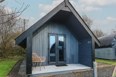 Image de Glamping Tri Pod 6, romantic, country holiday cottage in Llanrhidian