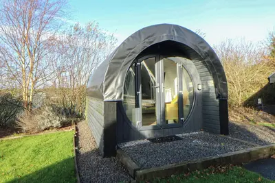Image de Glamping Pod 9, romantic, country holiday cottage in Llanrhidian
