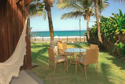 Image de Wake up to the gentle sound of the waves | Beira Mar Praia de Muro Alto - Pe / Brazil