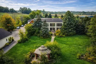 Image de Spacious 6br Hamilton Retreat w/ Pool Table