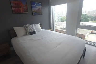 Upscale 2-Bedroom Residence – Elm Ledbury