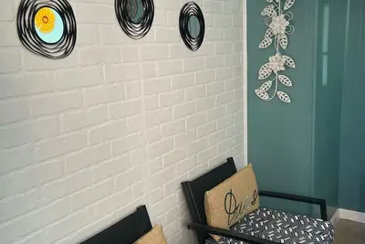 Image de Elegant 2-Br condo Retreat/Patio, Coffee Bar and King Suite