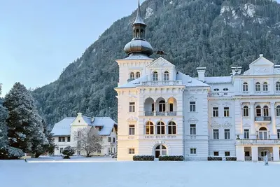 Image de Suite élégante dans le château - au calme