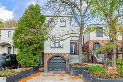 Image de Elegant & Modern 4-Bedroom Retreat in Forest Hill