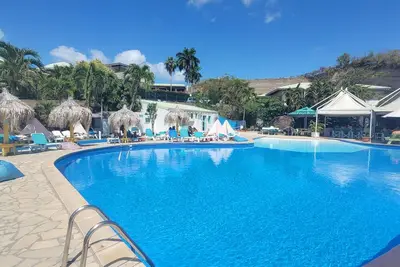 Image de F3 Le Diamant Martinique avec vue sur le fameux Rocher et le Mont Larcher