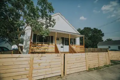 Image de 12 Min Walk to Riverfront, Beautiful New Home
