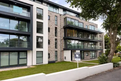 Image de Luxury brand-new 2-bed, Reef Manor, walk to beach