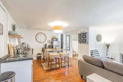 Image de Enjoyable 1-bedroom cottage with Ac in charming Chattanooga