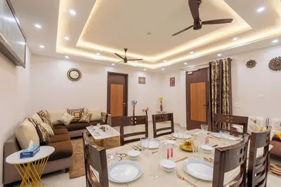 Image de Hello Sunshine - Premium 3 Bhk Apartment with Elevator & Balcony View