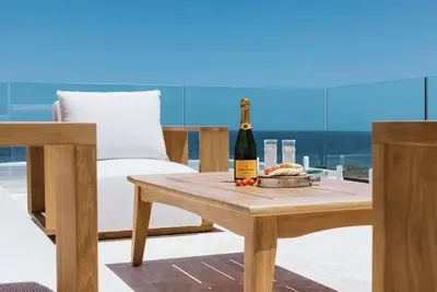 Image de \"Yallingup Palms\"  just a short walk to Yallingup Beach