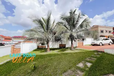 Image de Lake Road Villa w/Solar Power & Starlink Internet