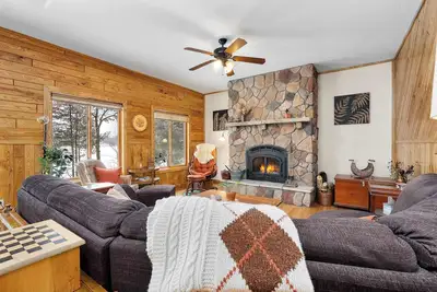 Image de ‼️Horseshoe Lake Home w/ Kayaks and Sunset Views