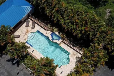Image de Comfortable 2br Getaway for 6 Guests with Pool Access