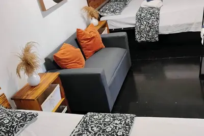 Image de Sunny 1-Bedroom Beach Apartment for 4 Guests