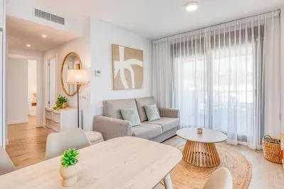 Image de Moderne Penthouse à Estepona avec parking et vues imprenables