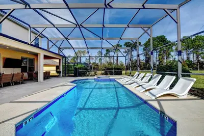 Image de 6br Emerald Island Pool & Spa Home with Game Room | Gated Resort Near Disney