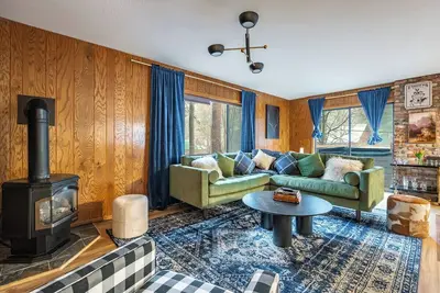 Image de Mountain Retreat • Sleeps 10 • Arcade & Game Room