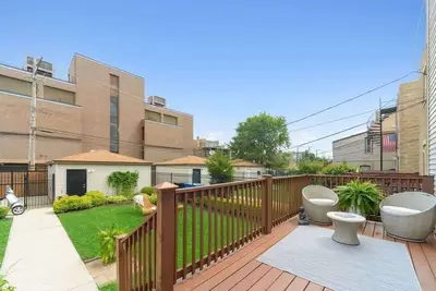 Image de Spacious 3br Home by United Center w/ Deck & Yard