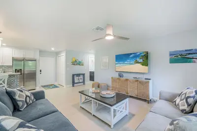 Image de Beach + 2 Bikes! Beautiful 2-bed 2-bath retreat on Bowman’s Beach Sanibel.