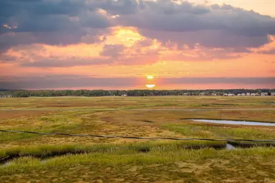 Image de Cozy 1-Bdrm Hampton Beach Condo w/Amazing Sunset Views Over the Marsh & Ac!