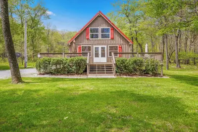 Image de 2 King Br - 6+acres - WiFi - Fire pit - LrgDeck - Grill - W/D