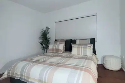 Image de Koalaii Cottage is a charming retreat where relaxation meets adventure.