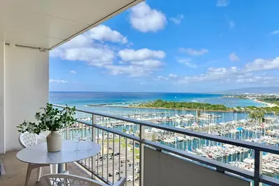 Image de Oceanview in Waikiki: 2 Queen Beds w/ Parking