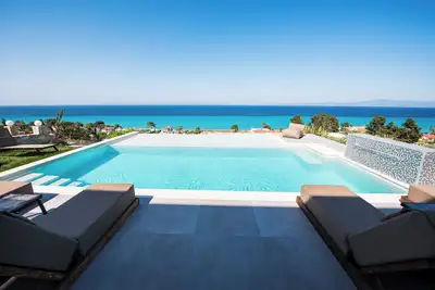 Spacious Luxury Villa for Families & Groups