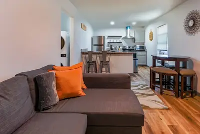 Image de Cozy retreat minutes from At&T Stadium